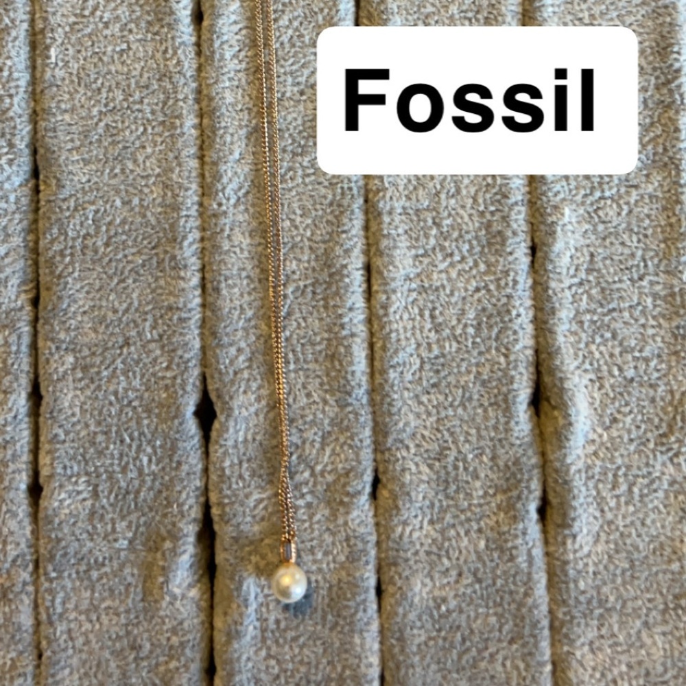 FOSSIL Pearl Rose Gold Necklace